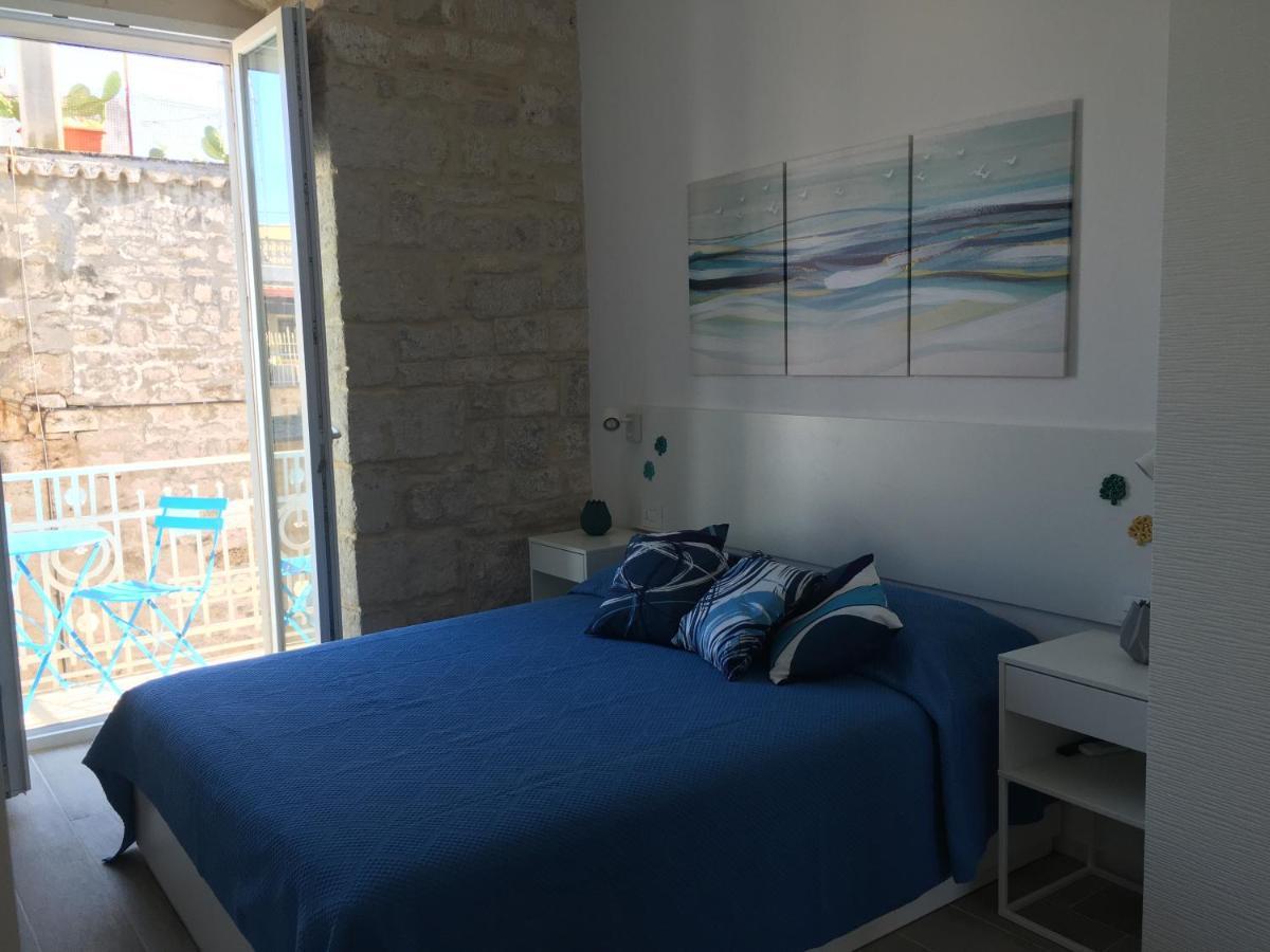 Appartamento La Terrazza sul mare - Dimora di Charme Giovinazzo Esterno foto