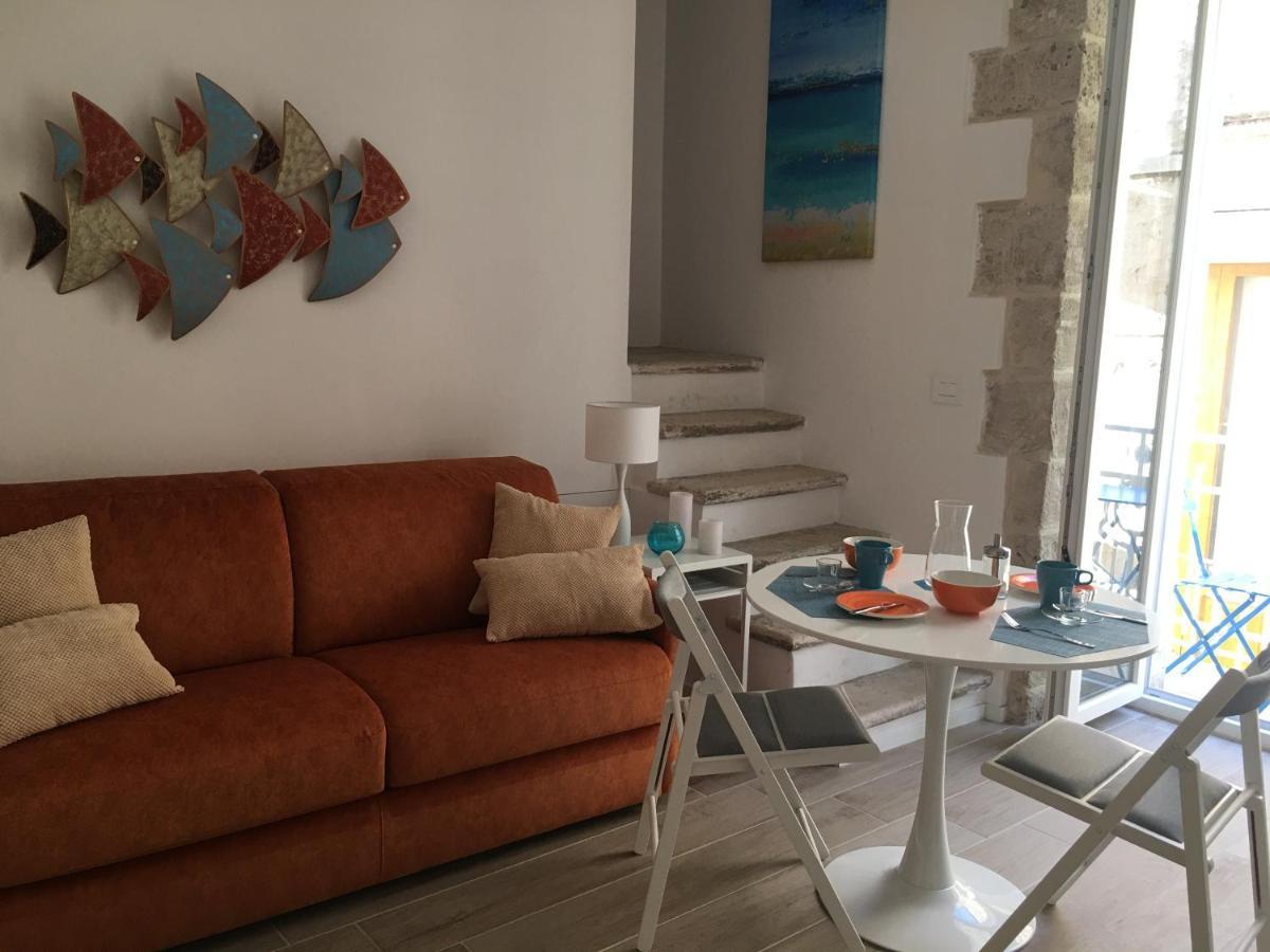 Appartamento La Terrazza sul mare - Dimora di Charme Giovinazzo Esterno foto