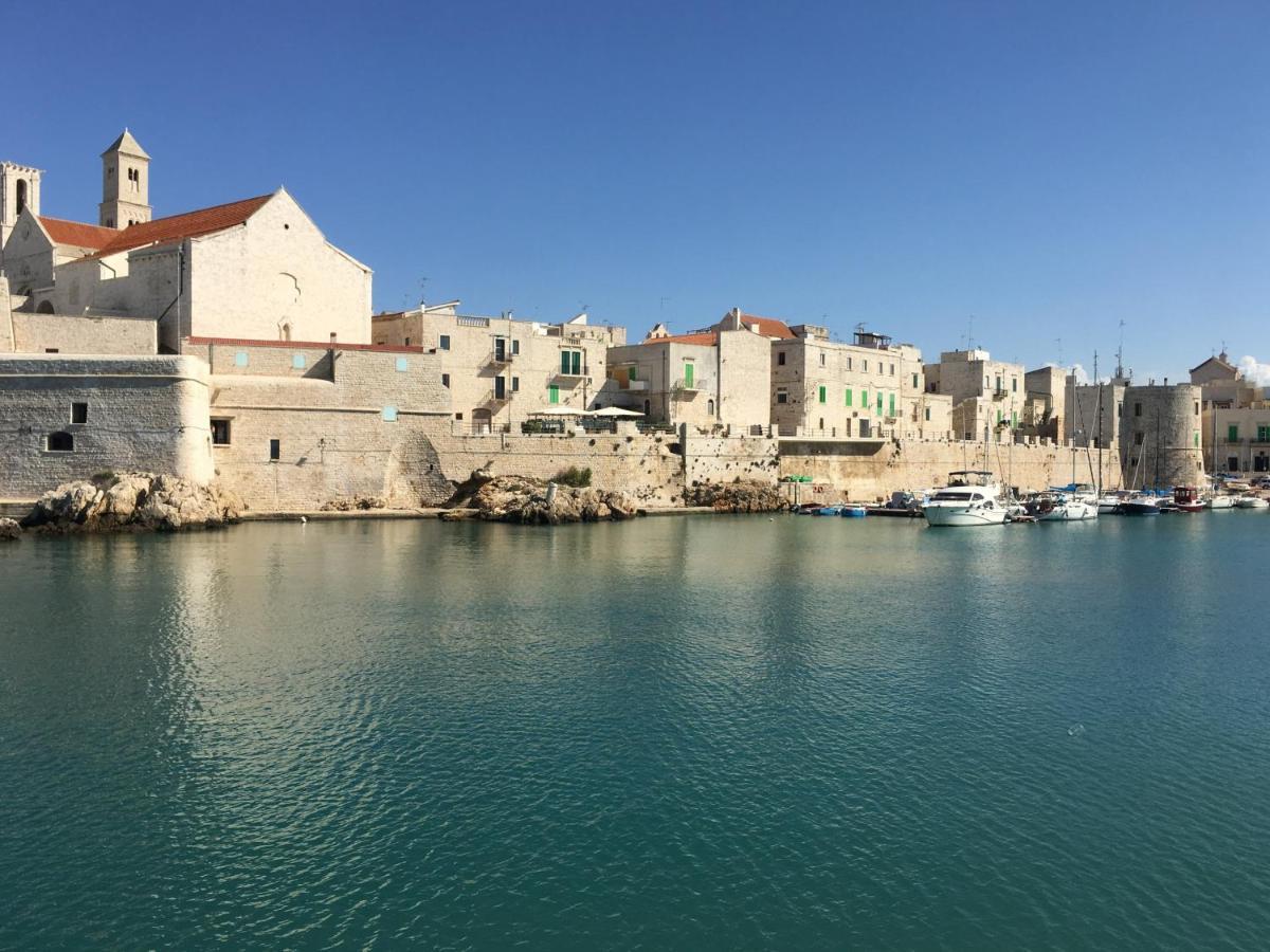 Appartamento La Terrazza sul mare - Dimora di Charme Giovinazzo Esterno foto