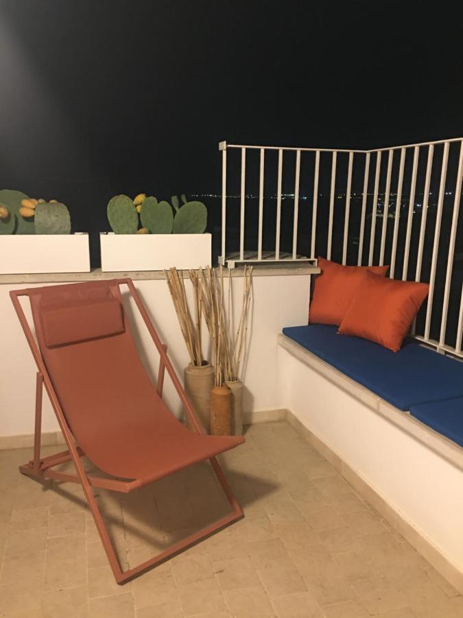 Appartamento La Terrazza sul mare - Dimora di Charme Giovinazzo Esterno foto